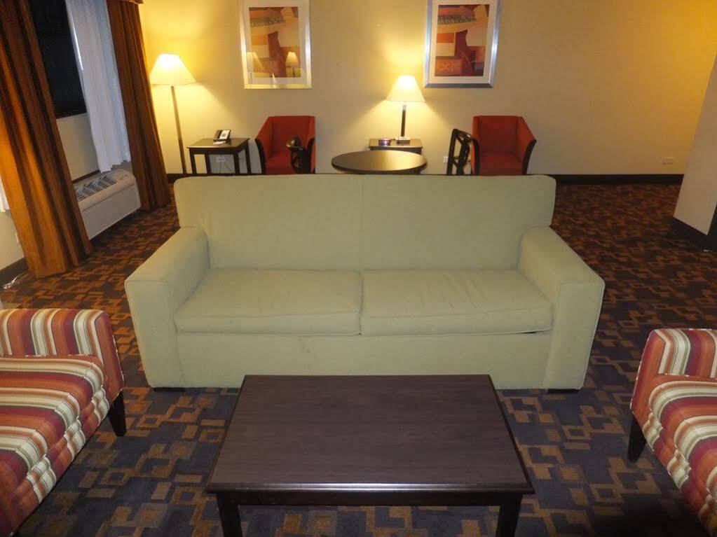 Holiday Inn Mount Prospect-Chicago Ngoại thất bức ảnh